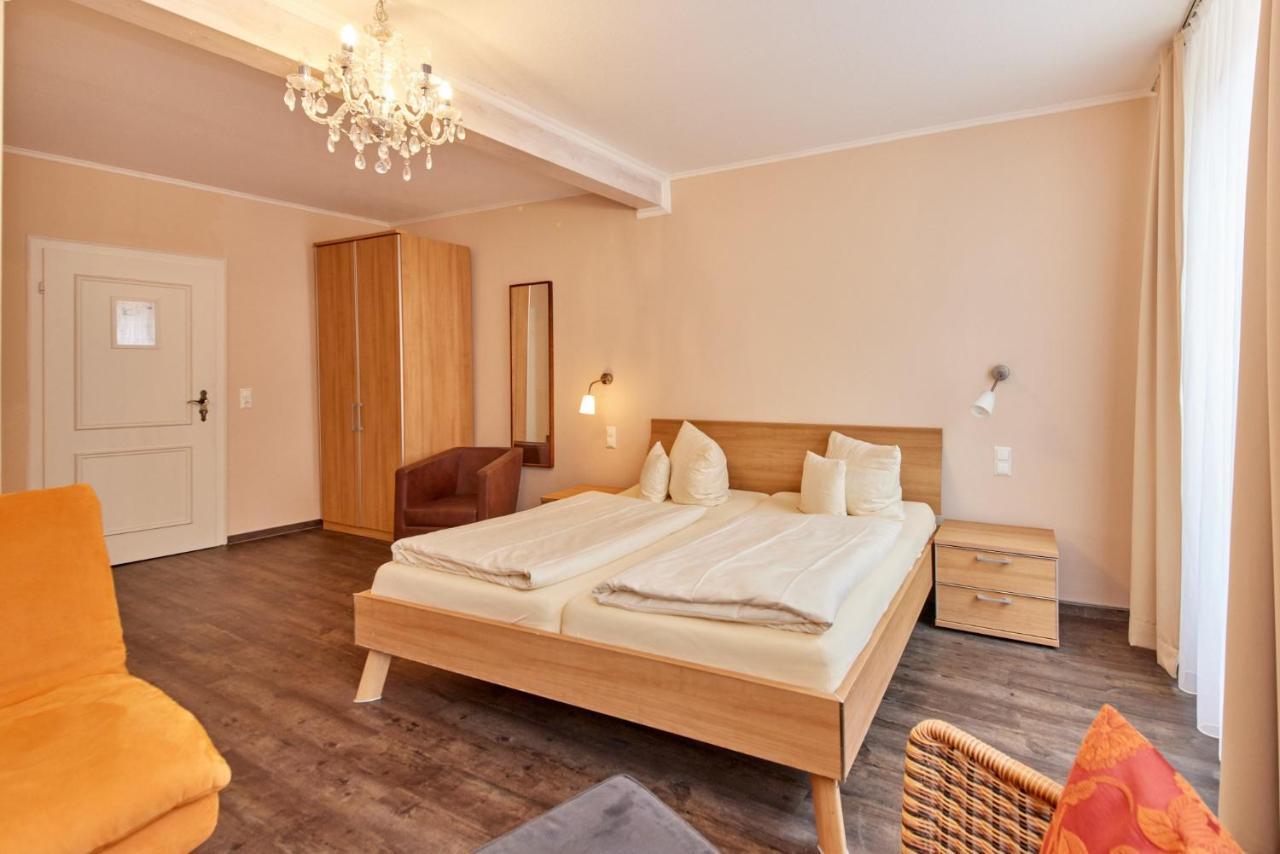 Moselhotel Roemischer Kaiser Бернкастель-Кюс Экстерьер фото