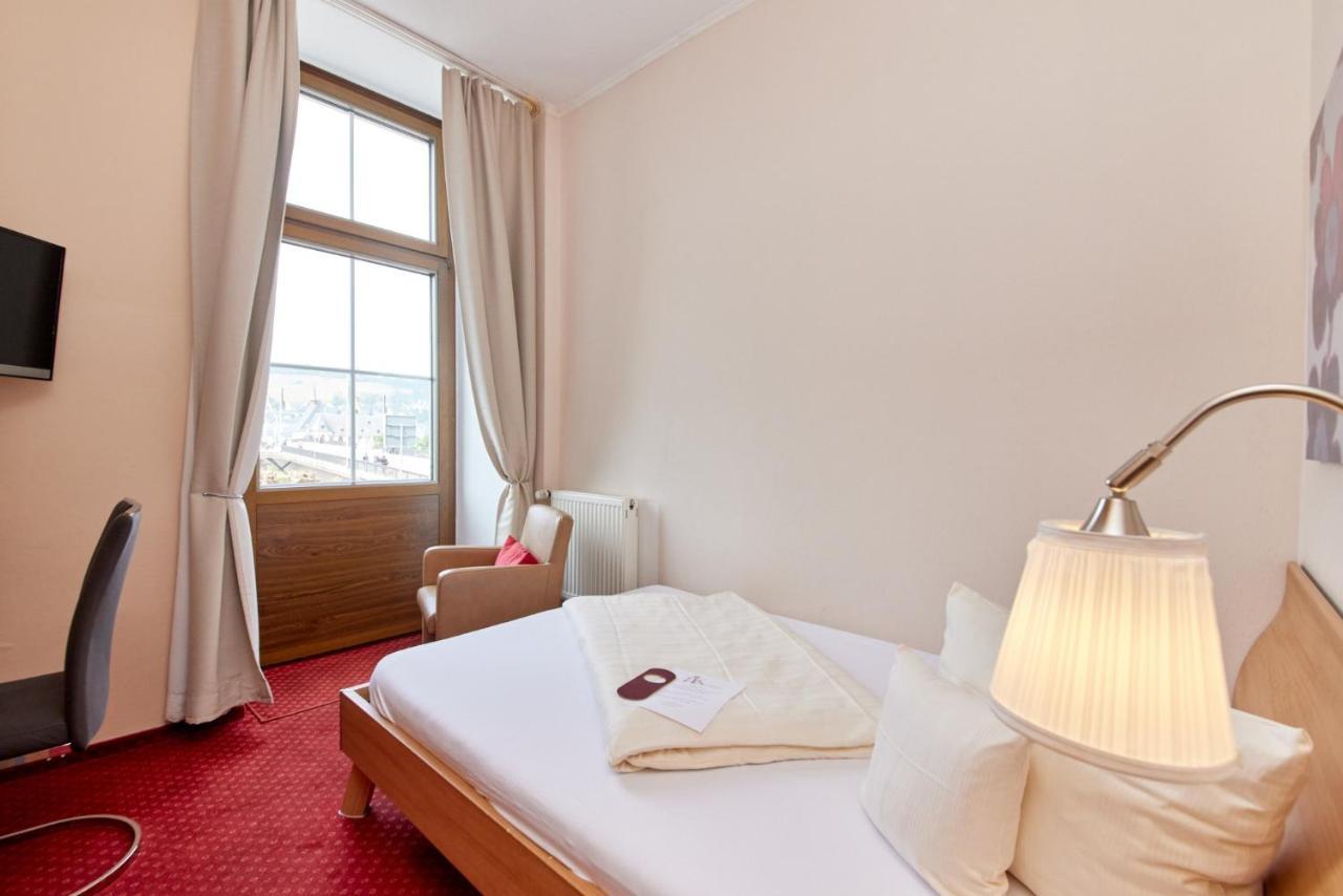 Moselhotel Roemischer Kaiser Бернкастель-Кюс Экстерьер фото