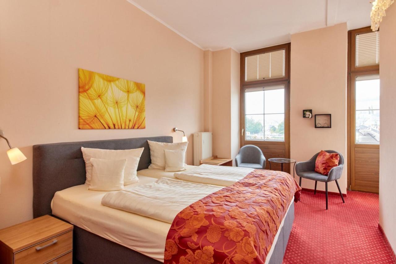 Moselhotel Roemischer Kaiser Бернкастель-Кюс Экстерьер фото